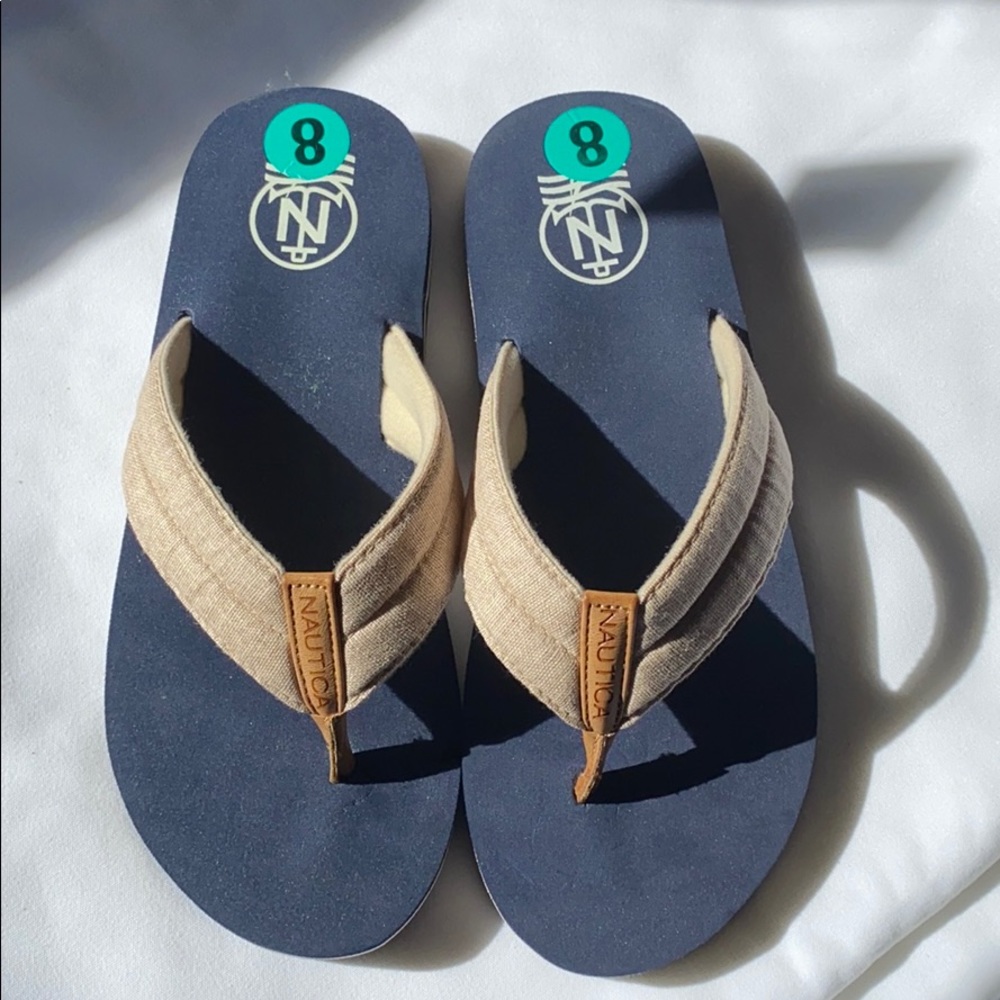 Nautica Flip Flops